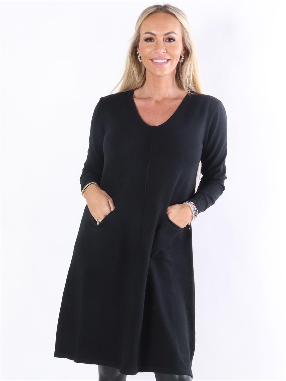 Sascha - Lång mjuk stickad klänning med fickor